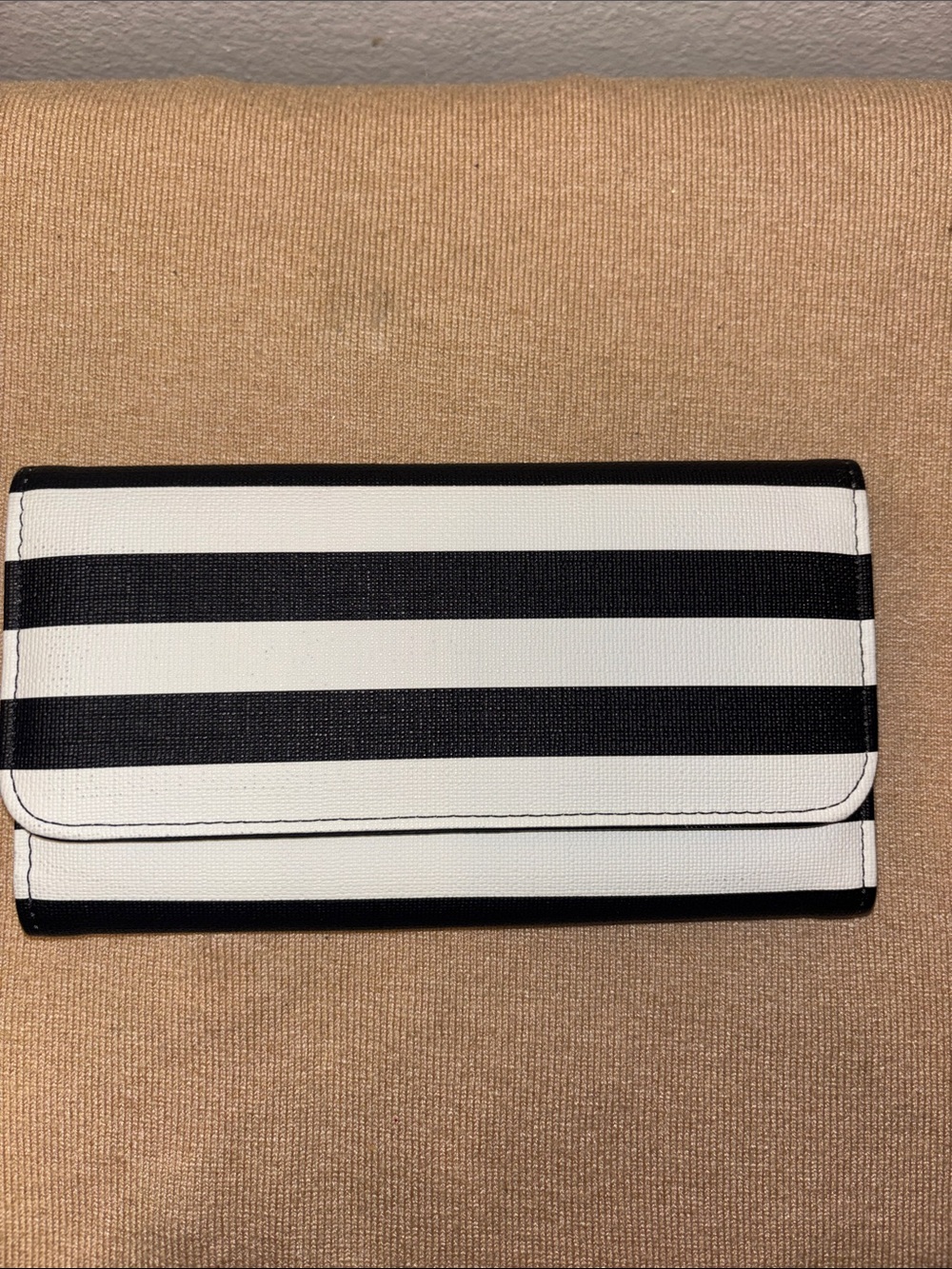 KUT from The Kloth Striped wallet NWOT